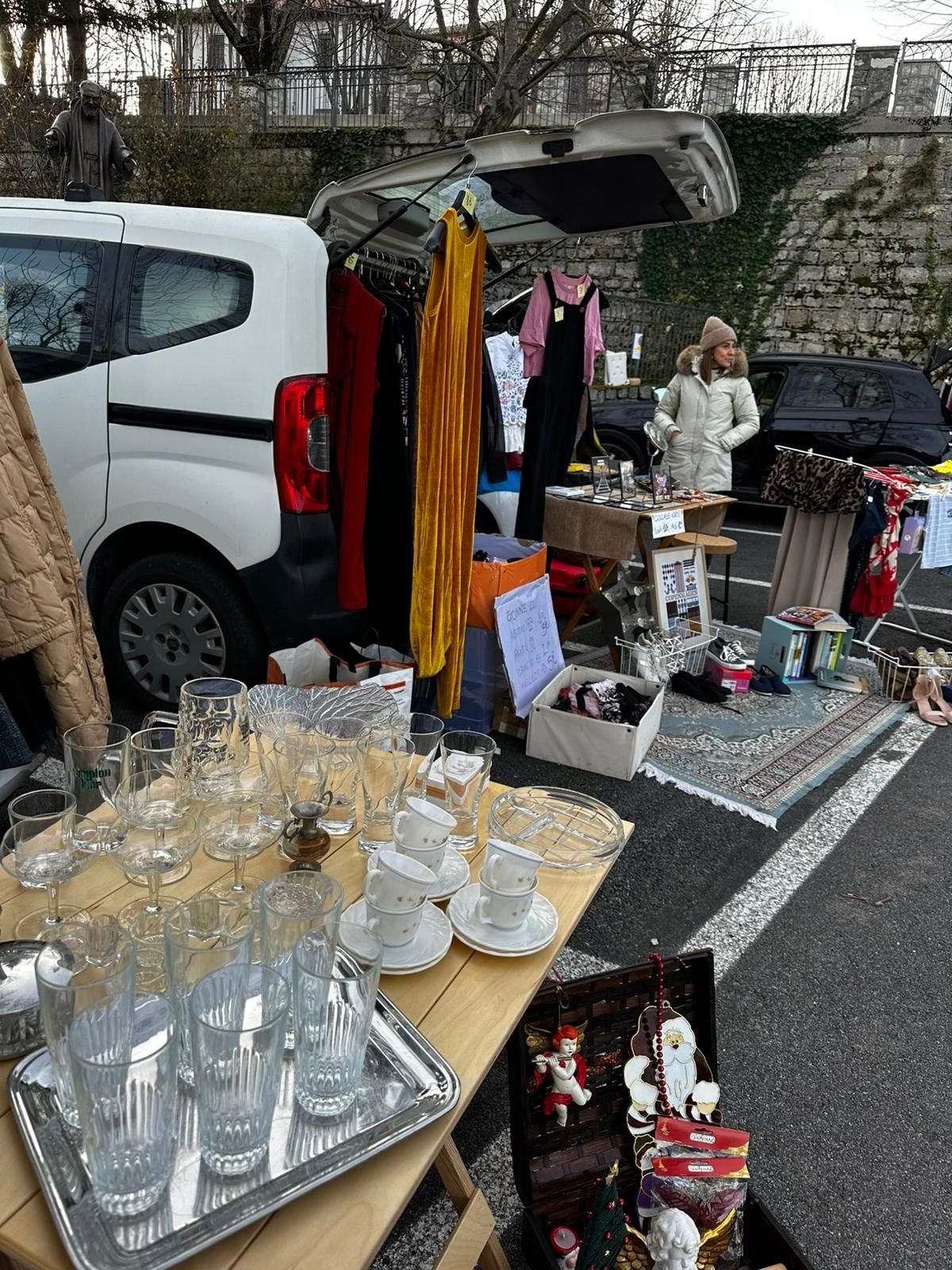 Veicolo al mercatino CarBoot
