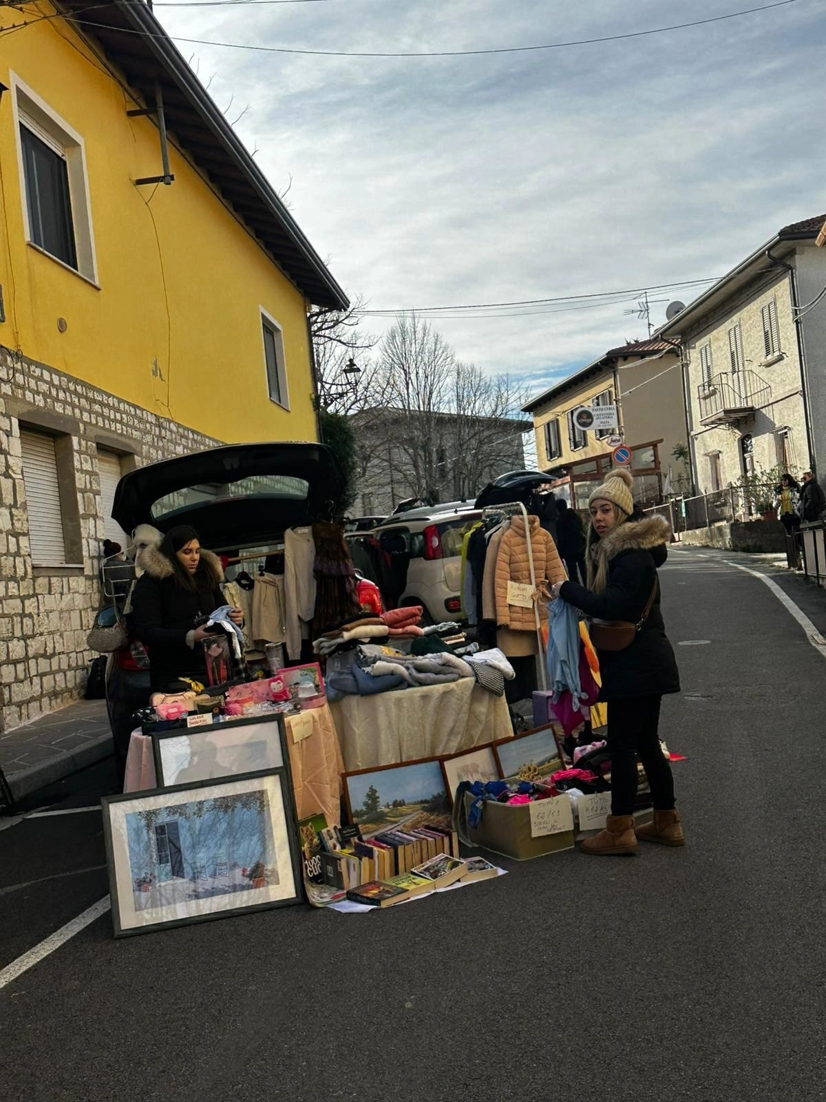 Veicolo al mercatino CarBoot
